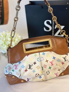 Sanaazluxury